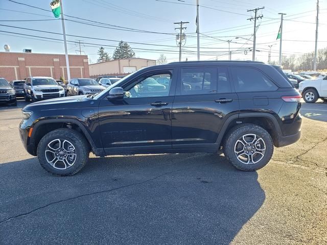 2024 Jeep Grand Cherokee 4xe Trailhawk