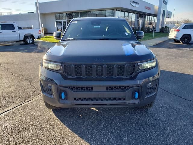 2024 Jeep Grand Cherokee 4xe Trailhawk