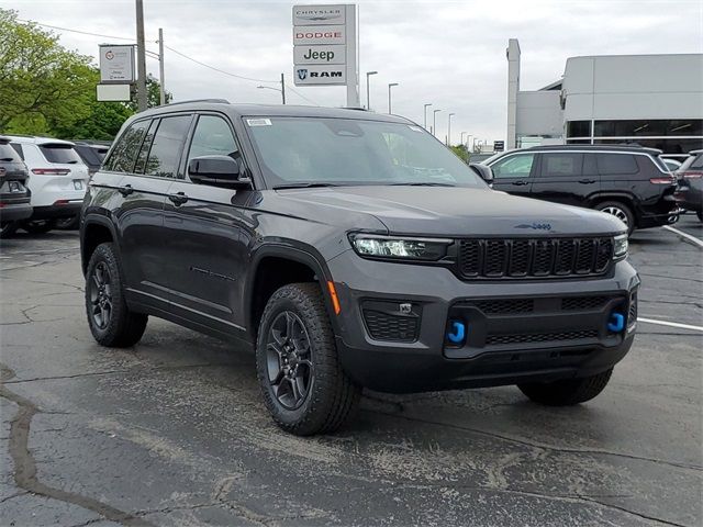 2024 Jeep Grand Cherokee 4xe Trailhawk