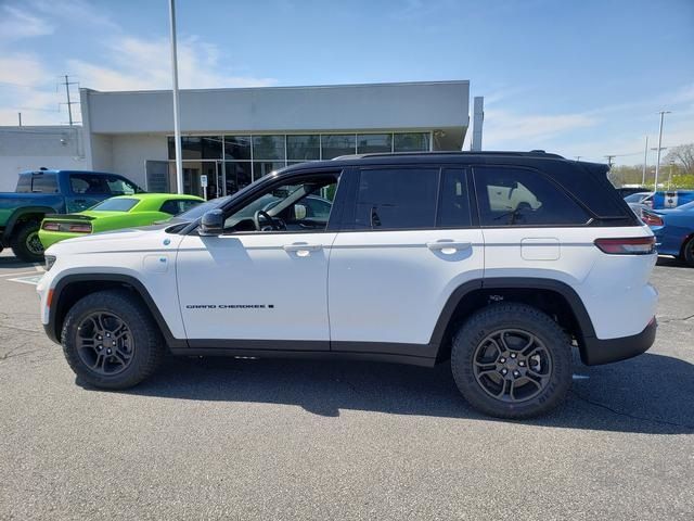 2024 Jeep Grand Cherokee 4xe Trailhawk