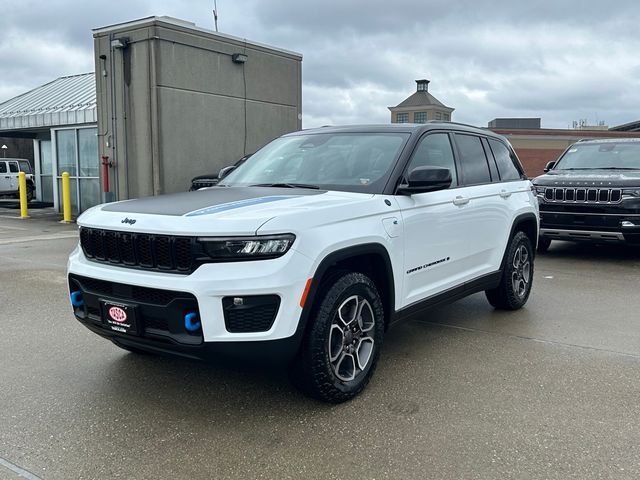 2024 Jeep Grand Cherokee 4xe Trailhawk