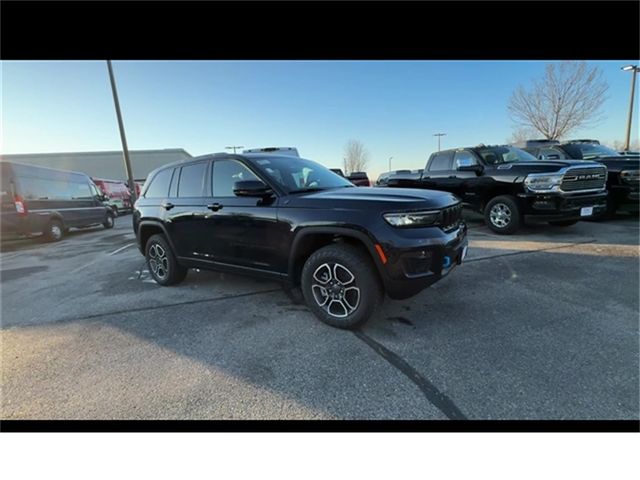 2024 Jeep Grand Cherokee 4xe Trailhawk