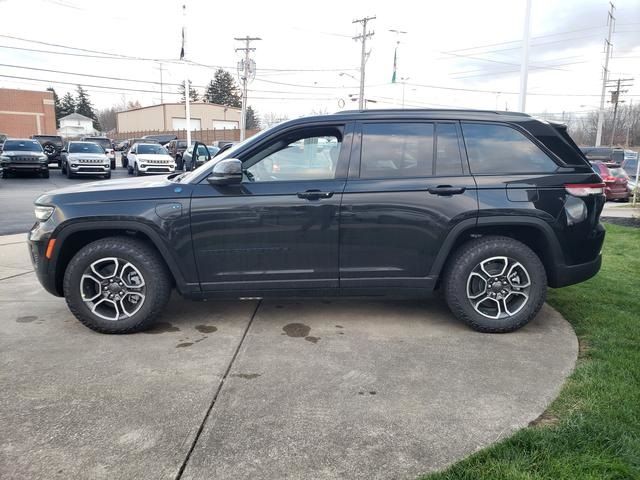 2024 Jeep Grand Cherokee 4xe Trailhawk