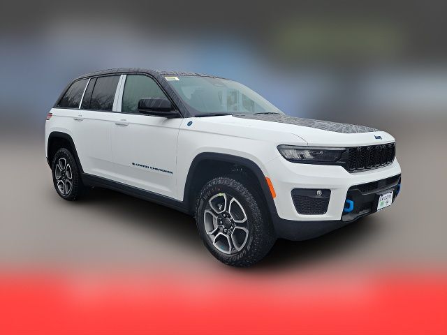 2024 Jeep Grand Cherokee 4xe Trailhawk