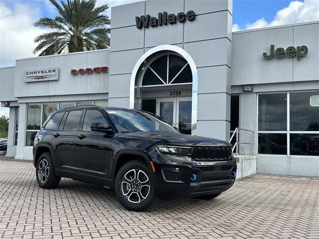 2024 Jeep Grand Cherokee 4xe Trailhawk