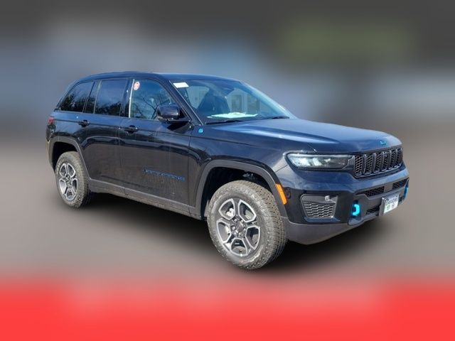 2024 Jeep Grand Cherokee 4xe Trailhawk