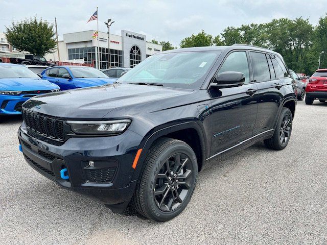 2024 Jeep Grand Cherokee 4xe Anniversary Edition