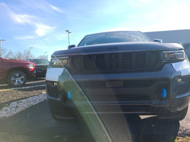 2024 Jeep Grand Cherokee 4xe Anniversary Edition