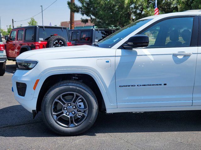 2024 Jeep Grand Cherokee 4xe Anniversary Edition