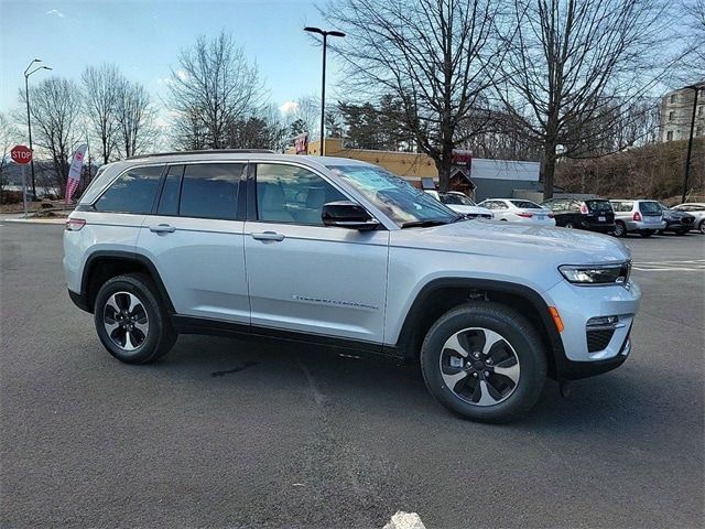 2024 Jeep Grand Cherokee 4xe Base