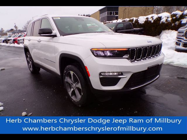 2024 Jeep Grand Cherokee 4xe Base