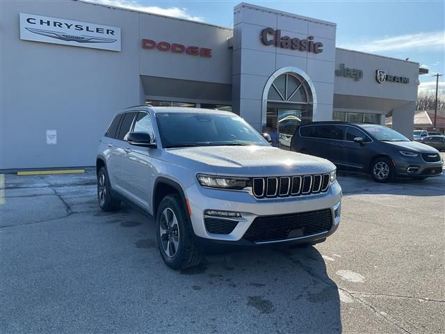 2024 Jeep Grand Cherokee 4xe Base