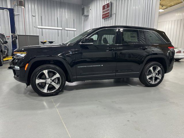 2024 Jeep Grand Cherokee 4xe Base