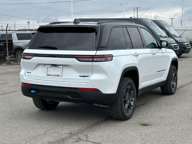 2024 Jeep Grand Cherokee 4xe Trailhawk