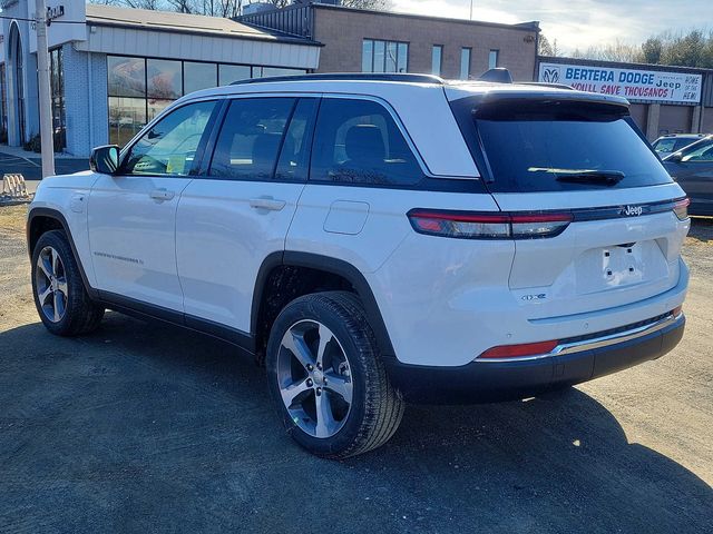 2024 Jeep Grand Cherokee 4xe Base