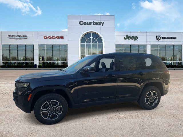 2024 Jeep Grand Cherokee 4xe Trailhawk