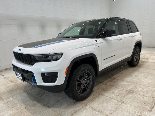 2024 Jeep Grand Cherokee 4xe Trailhawk