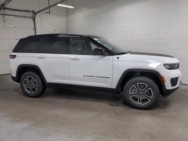 2024 Jeep Grand Cherokee 4xe Trailhawk