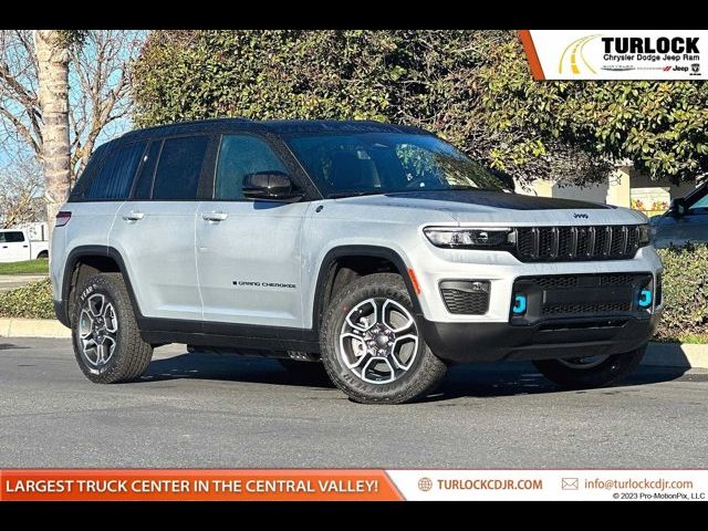 2024 Jeep Grand Cherokee 4xe Trailhawk