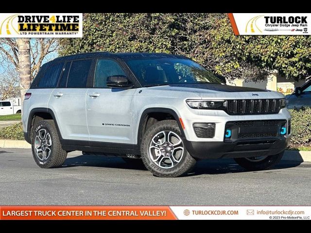 2024 Jeep Grand Cherokee 4xe Trailhawk