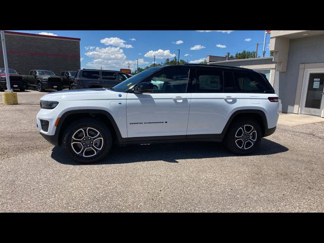 2024 Jeep Grand Cherokee 4xe Trailhawk