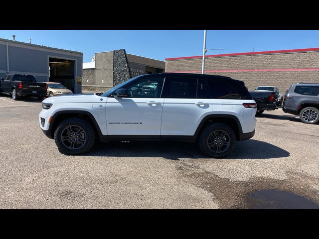 2024 Jeep Grand Cherokee 4xe Trailhawk