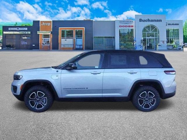 2024 Jeep Grand Cherokee 4xe Trailhawk