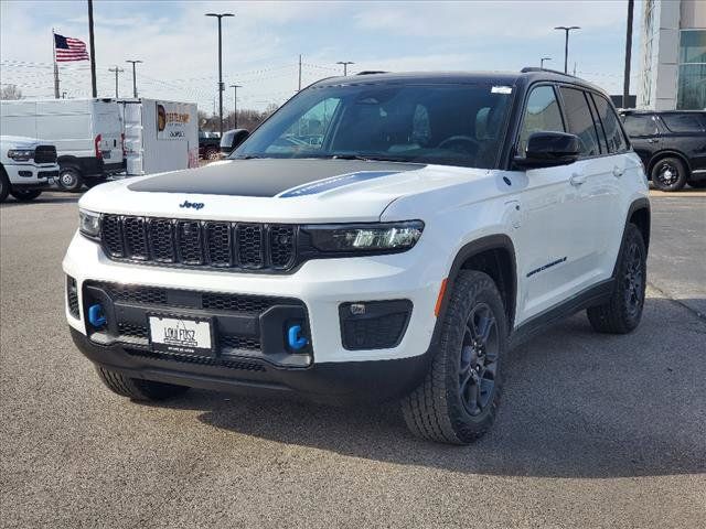 2024 Jeep Grand Cherokee 4xe Trailhawk