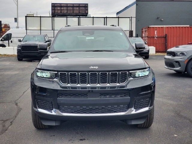 2024 Jeep Grand Cherokee L Laredo