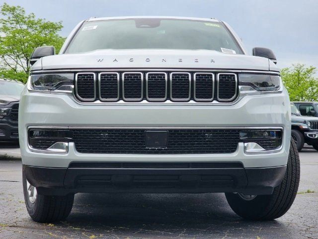 2024 Jeep Wagoneer Base