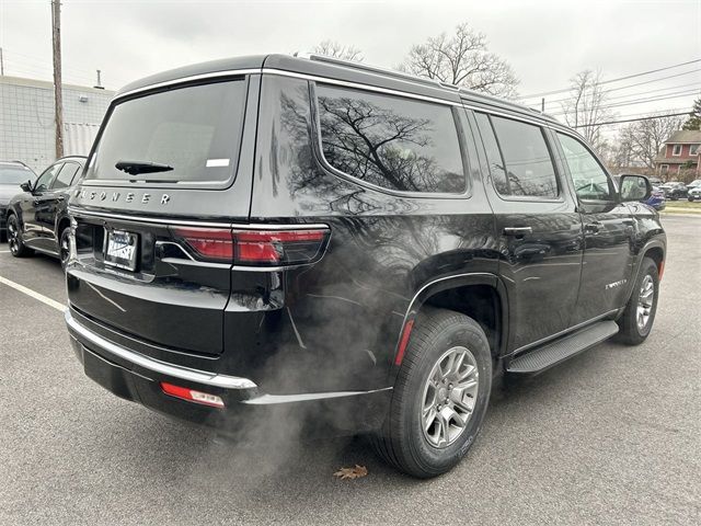 2024 Jeep Wagoneer Base