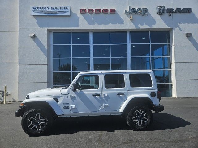 2024 Jeep Wrangler Sahara