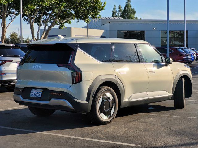 2024 Kia EV9 Light Long Range