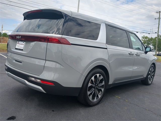 2024 Kia Carnival EX