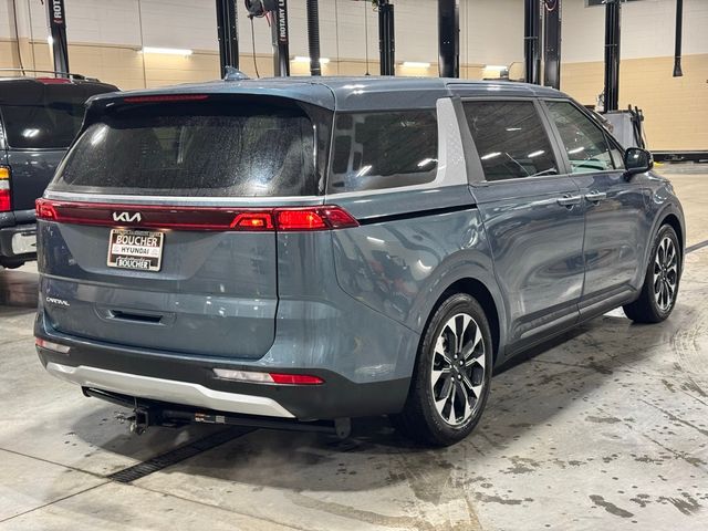 2024 Kia Carnival EX