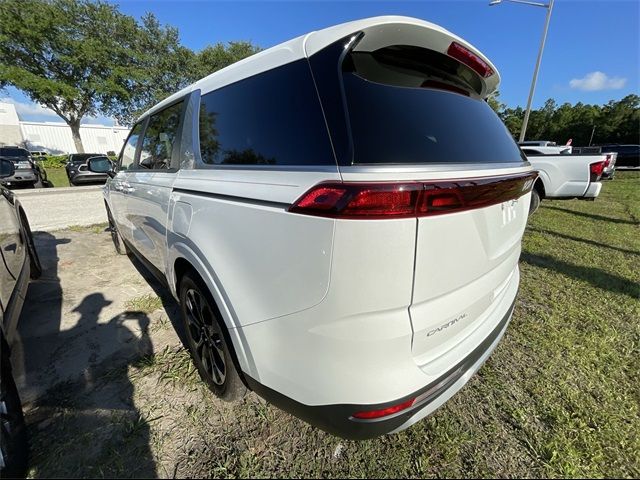 2024 Kia Carnival EX