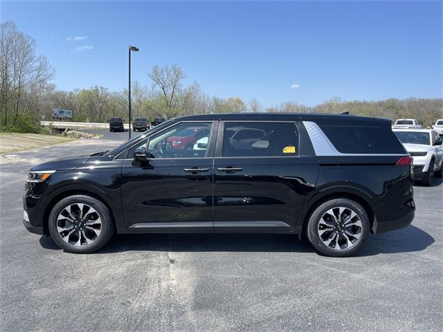 2024 Kia Carnival EX