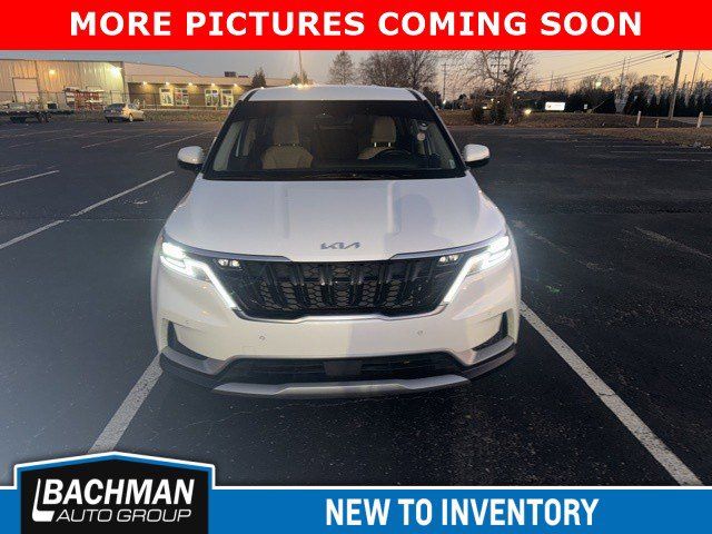 2024 Kia Carnival EX