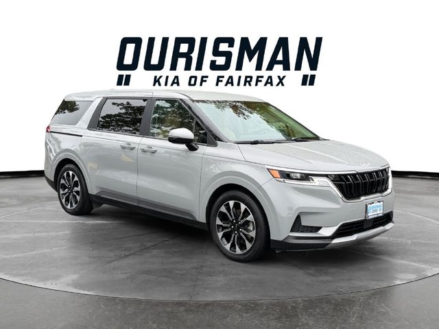 2024 Kia Carnival EX