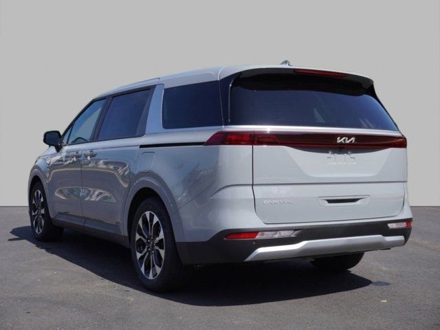 2024 Kia Carnival EX