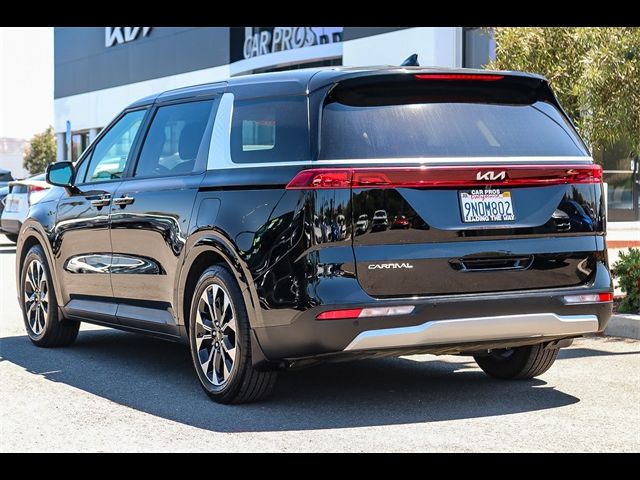 2024 Kia Carnival EX