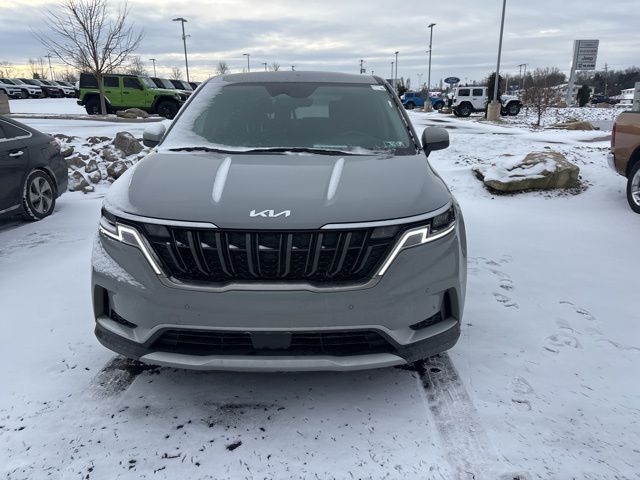 2024 Kia Carnival EX