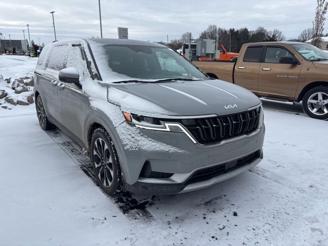 2024 Kia Carnival EX