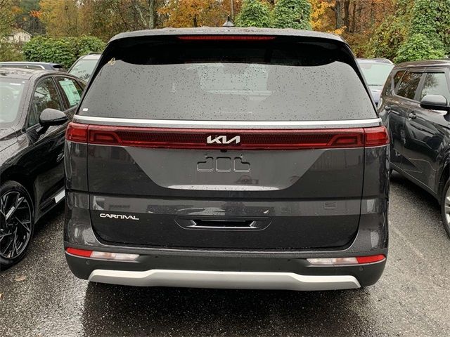 2024 Kia Carnival LX