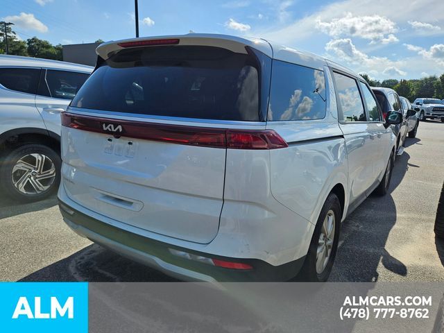 2024 Kia Carnival LX