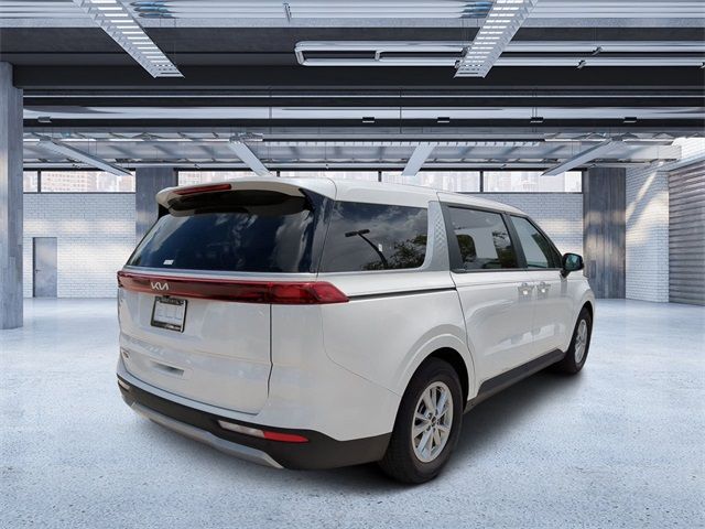 2024 Kia Carnival LX