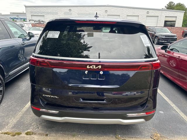 2024 Kia Carnival LX