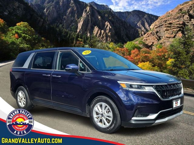 2024 Kia Carnival LX