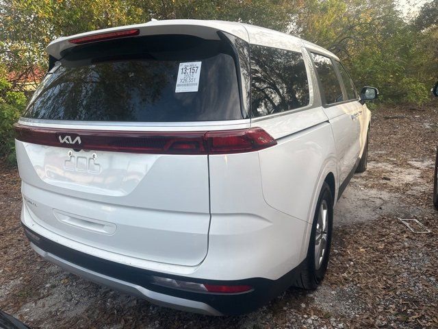 2024 Kia Carnival LX