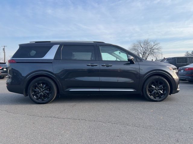 2024 Kia Carnival SX